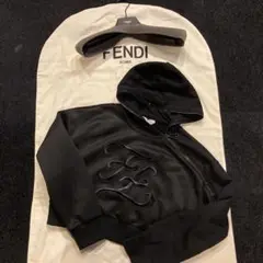 *人気*<FENDI>FFカリグラフィー エンブロイダリー パーカー