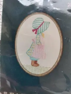プチフレーム　女の子人形　刺繍工房
