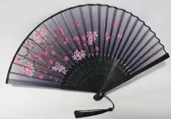桜 花柄 蝶 扇子 タッセル付き 黒