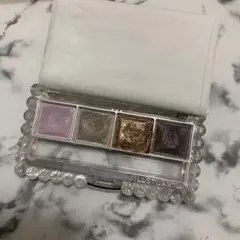 ジルスチュアート ジュエルクリスタル アイズ 02