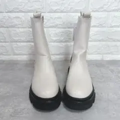 【新品・未使用】 SHOO・LA-RUE サイドゴアブーツ 厚底デザイン