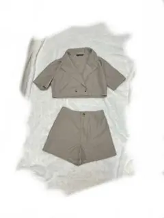 SHEIN ベージュ セットアップ