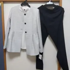 値下げホワイトジャケットとブラックパンツのセット