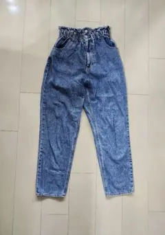 Item thumbnail for item 3c970647-17d8-4a1b-b7d3-055073defe4c