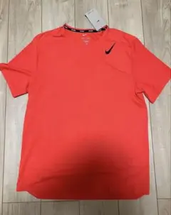 新品　ナイキ　エアロスイフト　Tシャツ
