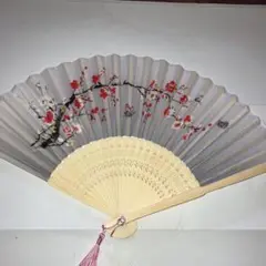 グレーと赤の花柄扇子　一点限り