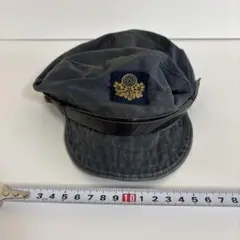 Item thumbnail for item 46be65aa-82b8-4c71-85da-81f6d1581070