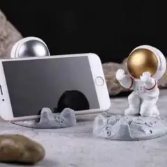 宇宙飛行士スマホスタンド