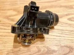 エンジンクーラントサーモスタットハウジングアセンブリ