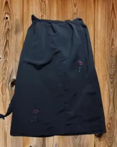 着物リメイク｜黒羽織の花刺繍巻きスカート（裏地付き）