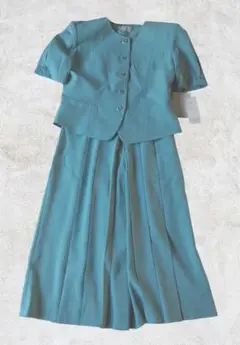 婦人服 セットアップ半袖ジャケット＆プリーツパンツ11号