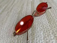美品　レッドオーバルレンズサングラス　ジェンダーレス　韓国　撮影道具　Y2K