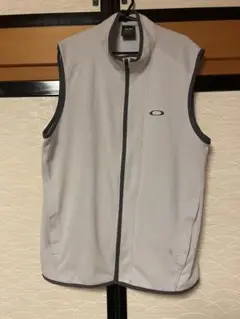 OAKLEY RANGE VEST
