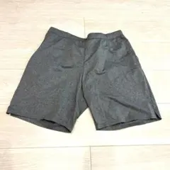 UNIQLO グレーハーフパンツXL