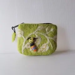 フェルトポーチ 　カラフルかわいい　ネパール