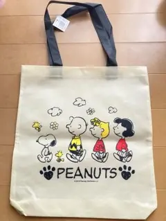 スヌーピー　SNOOPY 不織布　トートバッグ　かばん　バック
