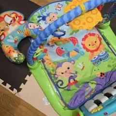 フィッシャープライス　あんよでキック　ピアノ付きジム　　セット