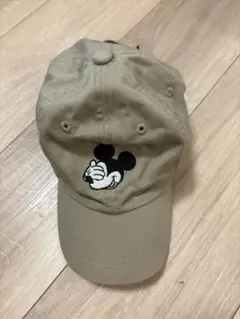 ミッキーマウス刺繍ベージュキャップ