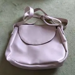 ベージュ無地ショルダーバッグ