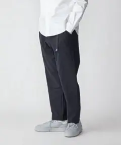 SHIPS別注GRAMiCCi 4WAYストレッチドライ テーパードNNパンツ