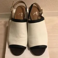 Item thumbnail for item c667a190-b88c-42a3-ba7e-0fe7c20a8cbc