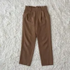 訳あり【perle peche ペルルペッシュ】テーパードパンツ タック 【M】