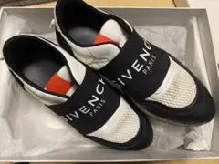 GIVENCHY ACTIVERUNNER SNEAKER BLACKWHITE