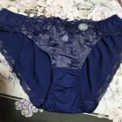 Item thumbnail for item 1376c5eb-94ad-4e32-b8ab-172c18fcd9b6