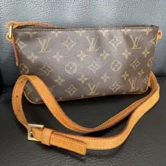 LOUIS VUITTON(ルイヴィトン)ショルダーバッグ ポーチ トロター
