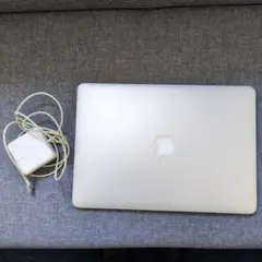 MacBook Air (Model A1466) 充電器付き