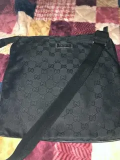 GUCCI ショルダー 斜めがけ