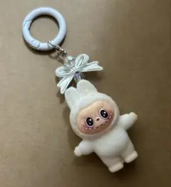 ラブブ　チャーム　キーホルダー White