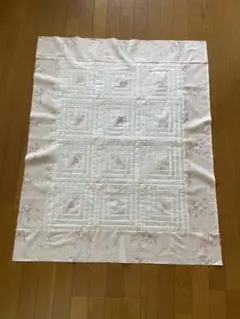 淡いローズのキルトトップ　パッチワークキルト