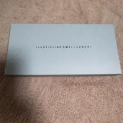 CLASSICS THE SMALL LUXURY ハンカチ