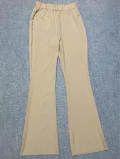ハニーズ　フレアパンツ