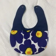 マリメッコ　ハンドメイド　スタイ・よだれかけ