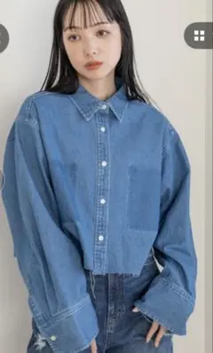 ローリーズファーム　デニムショートシャツ　ブルー