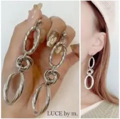 Item thumbnail for item b7ef2c8e-2e38-41f9-a647-af8118d6de4a