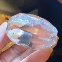 天然石　アイリス水晶　せっけん 握り石