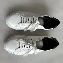 Givenchy ホワイト スニーカー