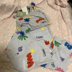 新品未使用　Liunic x H&M セットアップ 128cm