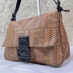 【超希少!!美品】FENDI マンマバケット ショルダーバッグ ズッカ エナメル