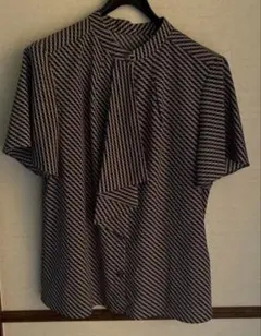 新品　アンタイトル　ブラウス（定価19250円）