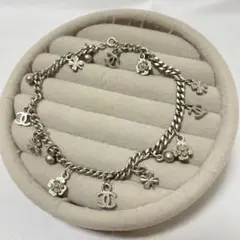 Chanel チャーム付きアンクレット　ブレスレット　付属品なし CHANEL(シャネル) アンクレット(レディース) - 海外通販のBUYMA