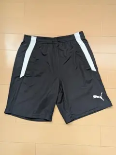 PUMA ブラック ハーフパンツ Mサイズ
