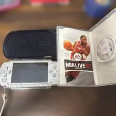 PSP本体 と NBA LIVE 07 セット