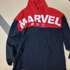 MARVEL フード付きパーカー 赤・黒140