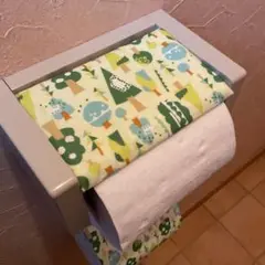 割引中3175【2点100円、3点200円引き】ツリー柄トイレットペーパーカバー