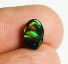 #B47 ブラックオパール 8×5mm 0.90ct