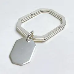 Item thumbnail for item a87a15cd-face-42d5-bc96-21b570592acb